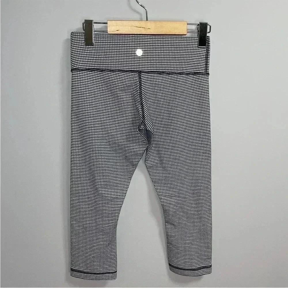 Lululemon Crops - Picture 5 of 7